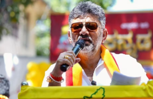 डीके शिवकुमार ने कर्नाटक में नए सीएम की अटकलों को खारिज करते हुए कहा,  डीके शिवकुमार ने कर्नाटक में नए सीएम की अटकलों को खारिज करते हुए कहा,