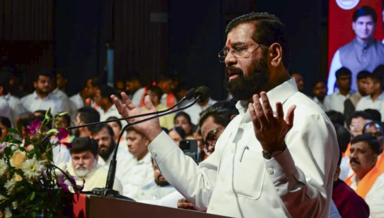 उत्तर भारतीय वोटरों को लुभाने के लिए शिवसेना ने एक बड़ा कदम उठाया है; एकनाथ शिंदे एक संवाद कार्यक्रम करेंगे।