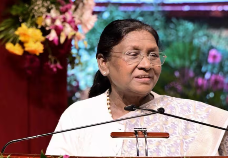 राष्ट्रपति द्रौपदी मुर्मू ने मनरेगा बिल को मंज़ूरी दे दी है। जानें रोज़गार योजना में क्या बदलाव किए गए हैं।