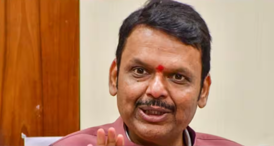 'लोगों ने एक बार फिर...', महाराष्ट्र नगर निकाय चुनाव नतीजों पर सीएम देवेंद्र फडणवीस की पहली प्रतिक्रिया।