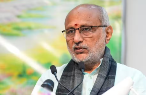 'इसे मेरा कश्मीर या तुम्हारा कश्मीर मत कहो...', उपराष्ट्रपति सीपी राधाकृष्णन की छात्रों को बड़ी सीख