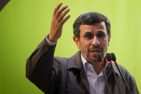 मीडिया रिपोर्ट में दावा किया गया है कि ईरान के पूर्व राष्ट्रपति अहमदीनेजाद की भी अमेरिका और इजरायली हमले में मौत हो गई थी।