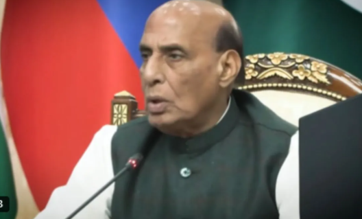 **बिश्केक में राजनाथ सिंह ने पाकिस्तान पर ज़ोरदार हमला बोला; SCO देशों से कहा: 