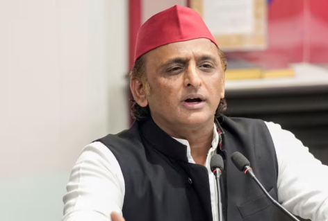 **CM योगी UP के 2027 चुनावों में BJP का चेहरा नहीं होंगे! अखिलेश यादव के इस दावे से हलचल मच गई है।**