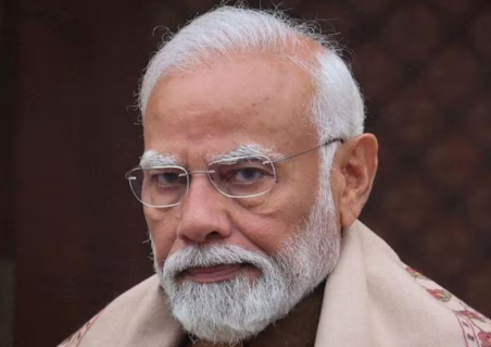 दिल्ली में आग लगने की दुखद घटना पर PM मोदी ने दुख जताया; मृतकों के परिवारों के लिए मुआवज़े की घोषणा की।