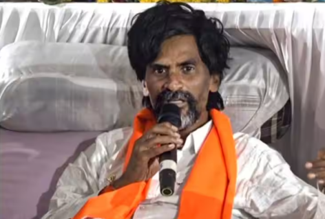 मराठा आंदोलन के बीच मनोज जरांगे की तबीयत बिगड़ी; अस्पताल में भर्ती