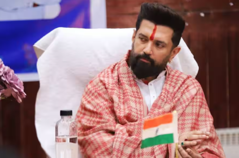 चिराग पासवान ने पेट्रोल, डीजल और गैस की बढ़ती कीमतों पर चुप्पी तोड़ी; स्थिति को चिंताजनक बताया।