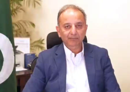 'हम उन हाथों को काट देंगे...': 'ऑपरेशन सिंदूर' से मिली चोट को भूलकर पाकिस्तान ने सीधे भारत को धमकी दी है और पीएम मोदी का नाम लिया है।