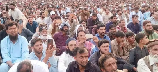 PoK में पाकिस्तान की सख़्त कार्रवाई: तीन हफ़्ते से खाने-पीने की चीज़ों की सप्लाई रुकी हुई है, प्रदर्शनकारियों पर गोलीबारी हो रही है और लोगों की भारत में शामिल होने की इच्छा है।
