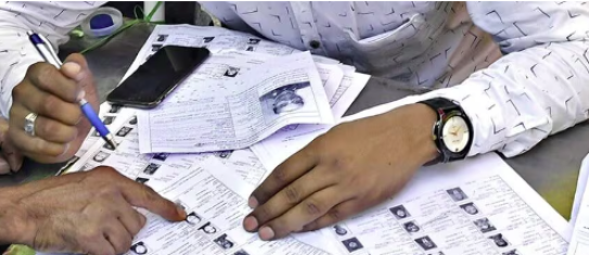 आधार, वोटर-ID, राशन कार्ड को भी प्रूफ मानें, बिहार मतदाता सूची संसोधन पर 'सुप्रीम' आदेश