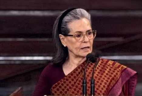 सोनिया गांधी ने गाज़ा को लेकर भारत के रुख पर एक लेख लिखा है; बीजेपी ने इस पर तीखी प्रतिक्रिया देते हुए आरोप लगाया है कि यह 'विदेश नीति के ज़रिए वोट-बैंक की राजनीति' है...